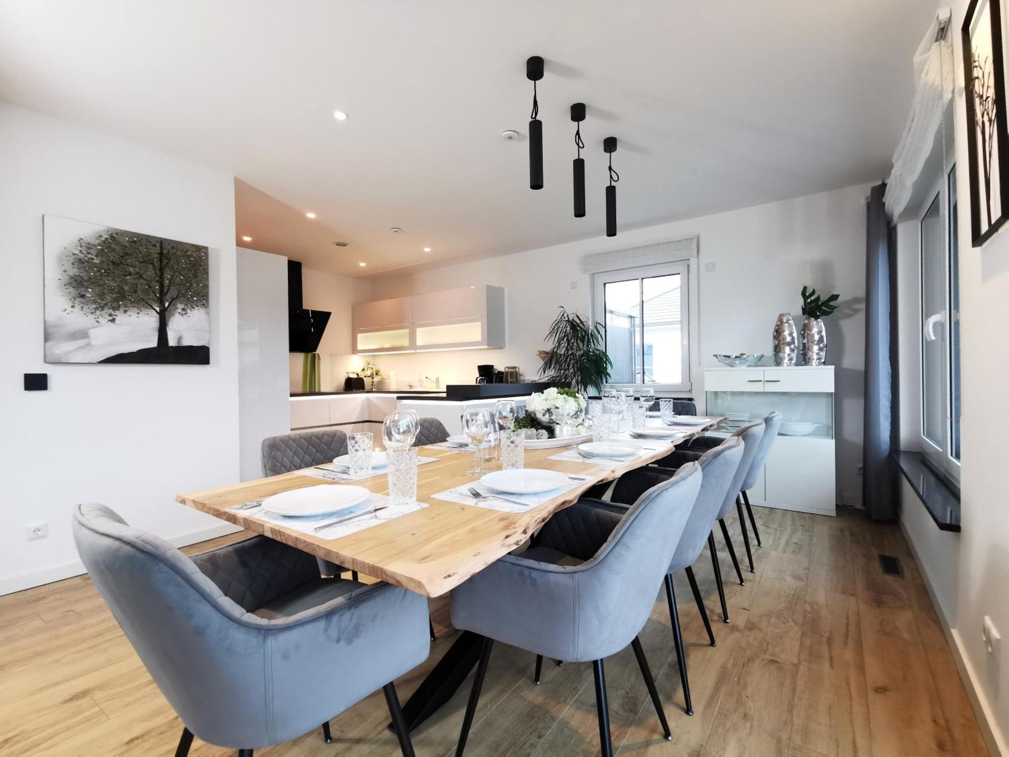 Bohnapartments Luxury Villa Berlin - 210Qm - Wintergarten - Kamin - 4 Kostenlose Parkplaetze - 6 Schlafzimmer - Neubau - Luxusausstattung 버켄워르더 외부 사진