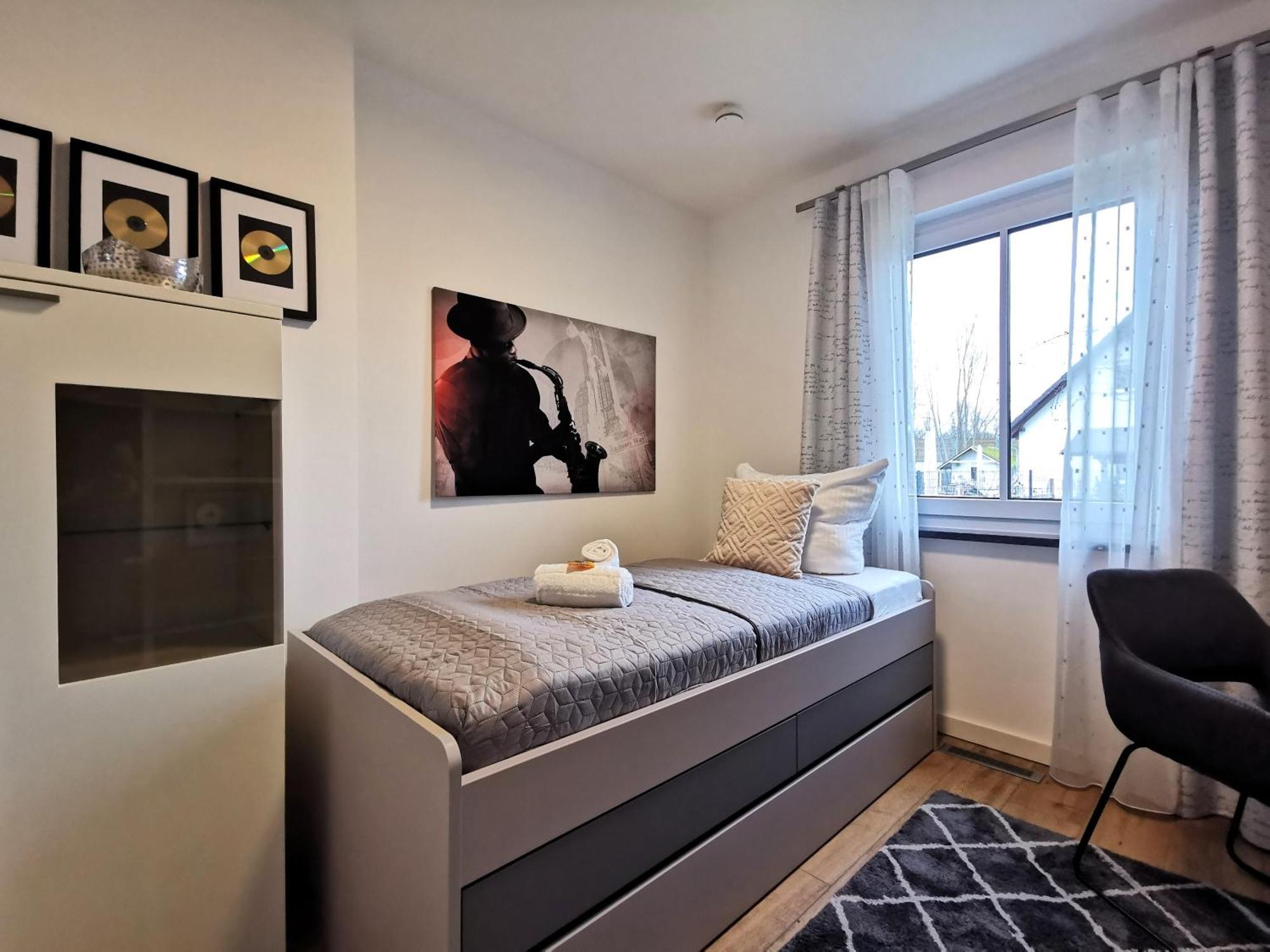 Bohnapartments Luxury Villa Berlin - 210Qm - Wintergarten - Kamin - 4 Kostenlose Parkplaetze - 6 Schlafzimmer - Neubau - Luxusausstattung 버켄워르더 외부 사진