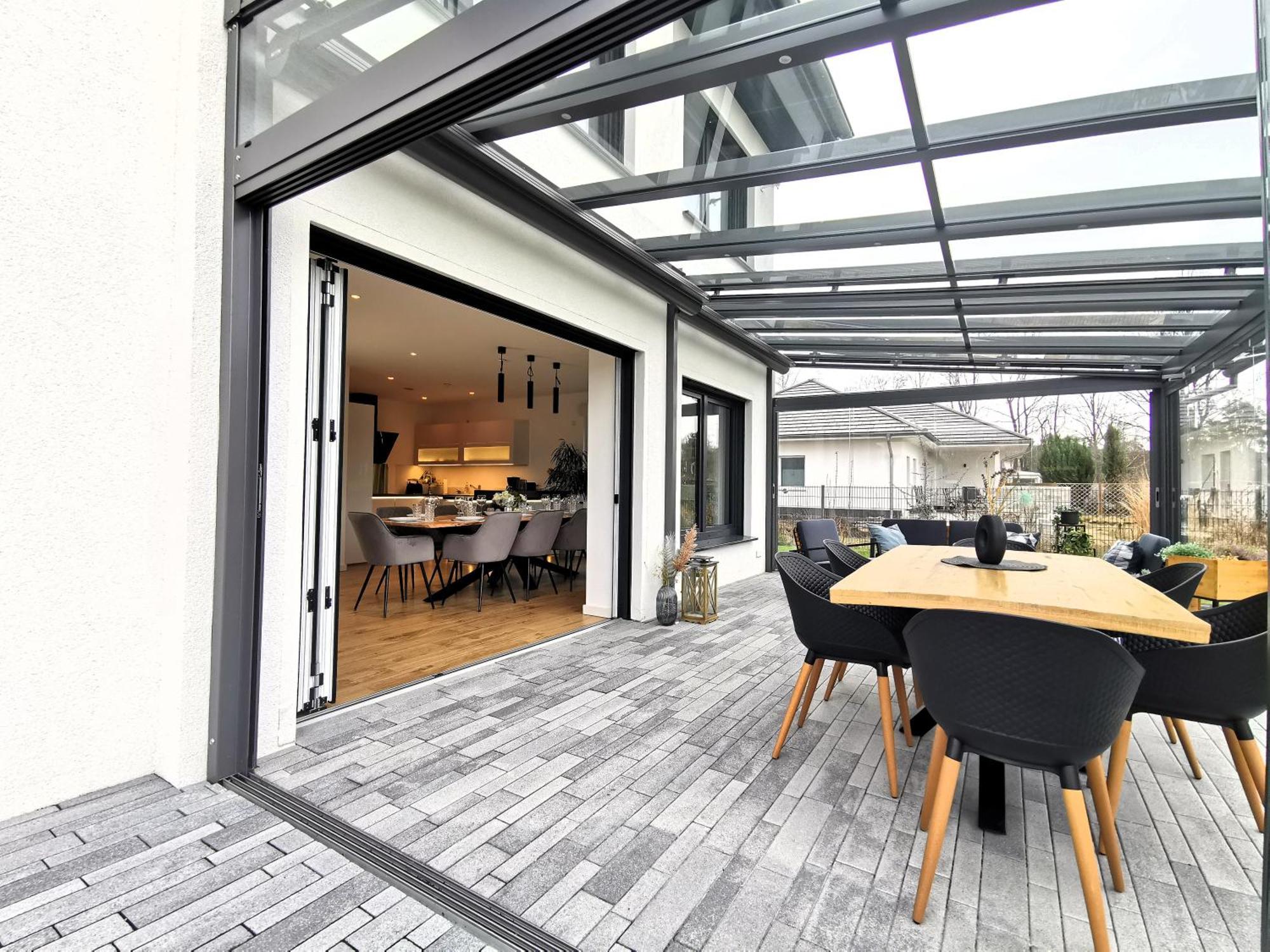 Bohnapartments Luxury Villa Berlin - 210Qm - Wintergarten - Kamin - 4 Kostenlose Parkplaetze - 6 Schlafzimmer - Neubau - Luxusausstattung 버켄워르더 외부 사진