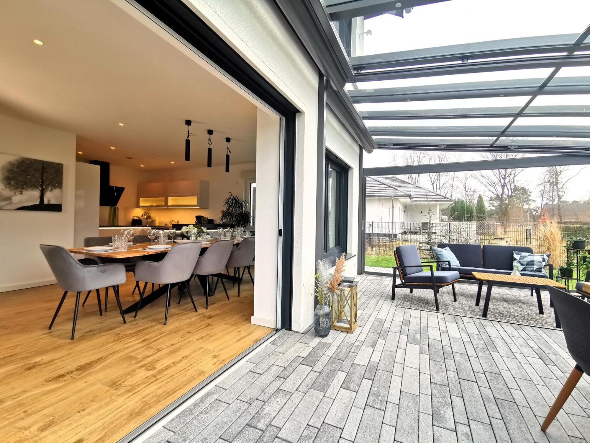 Bohnapartments Luxury Villa Berlin - 210Qm - Wintergarten - Kamin - 4 Kostenlose Parkplaetze - 6 Schlafzimmer - Neubau - Luxusausstattung 버켄워르더 외부 사진