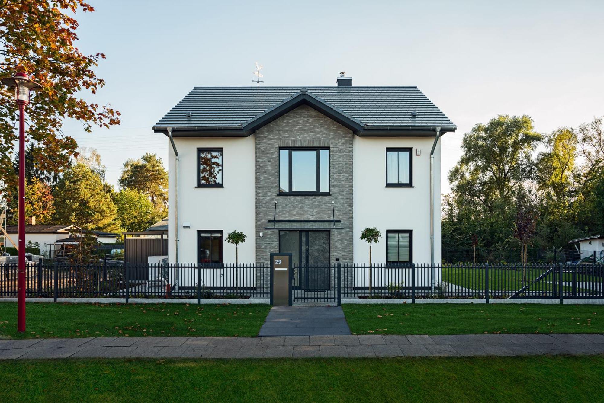 Bohnapartments Luxury Villa Berlin - 210Qm - Wintergarten - Kamin - 4 Kostenlose Parkplaetze - 6 Schlafzimmer - Neubau - Luxusausstattung 버켄워르더 외부 사진